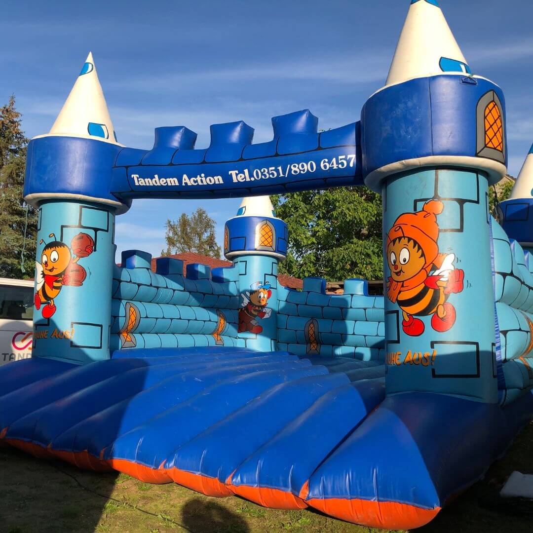 Hüpfburg "Schloss" - für die ganz große Party
