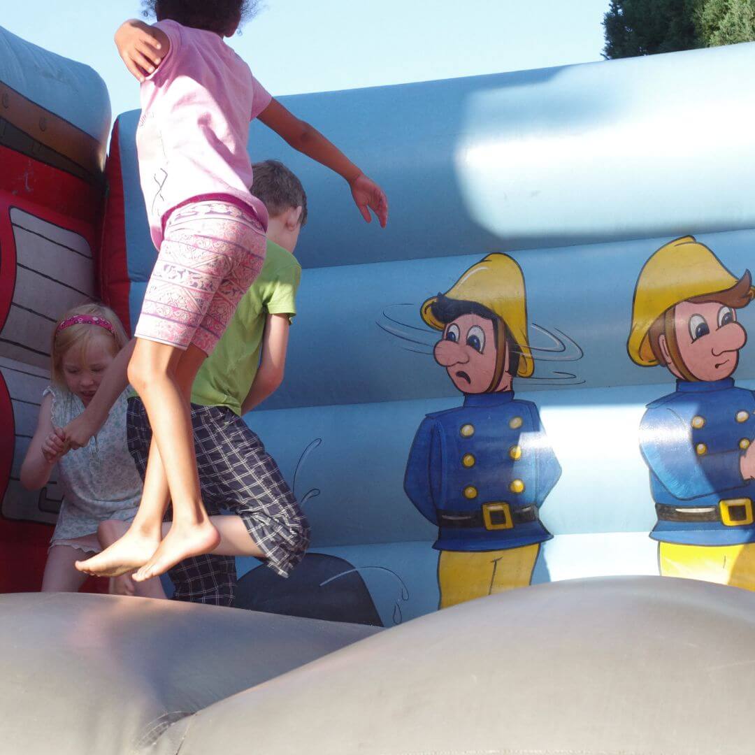 Hüpfburg "Feuerwehr"